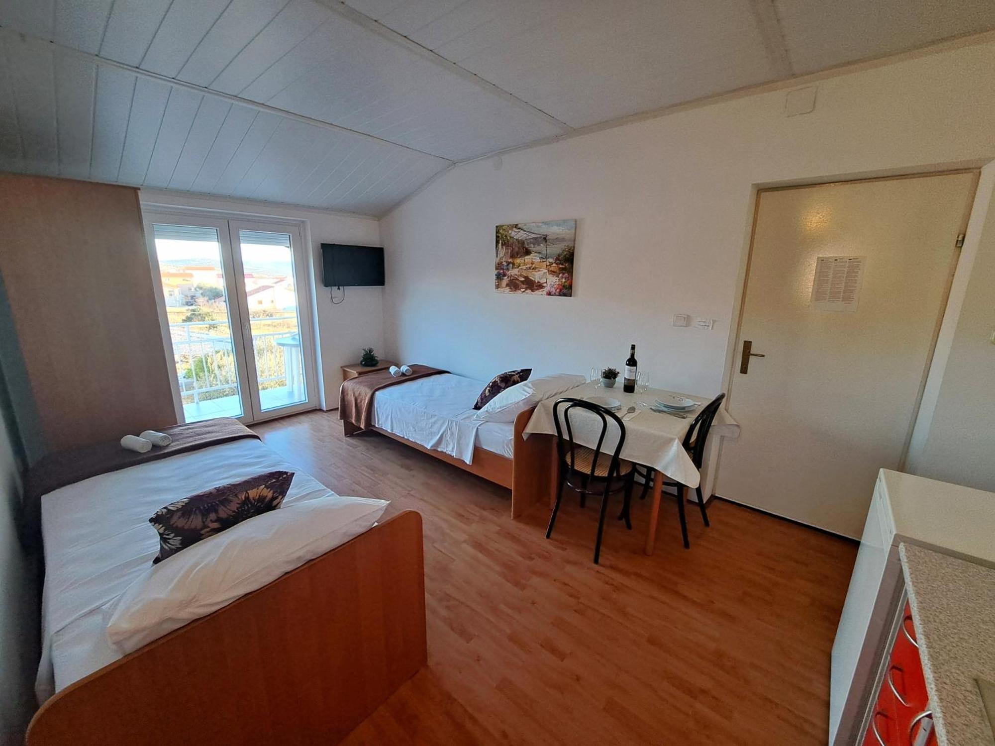 Apartments Maruna Maslenica Kültér fotó