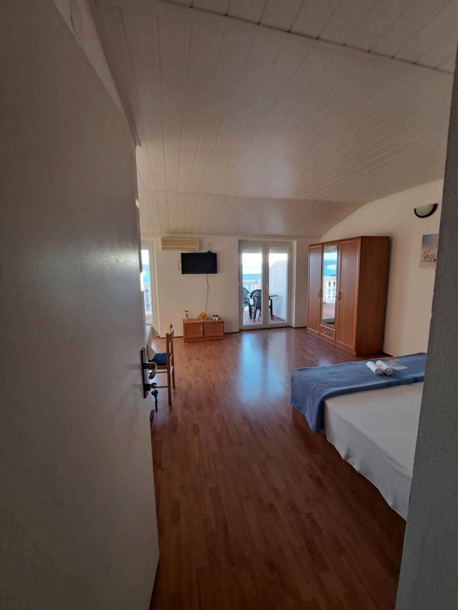 Apartments Maruna Maslenica Kültér fotó